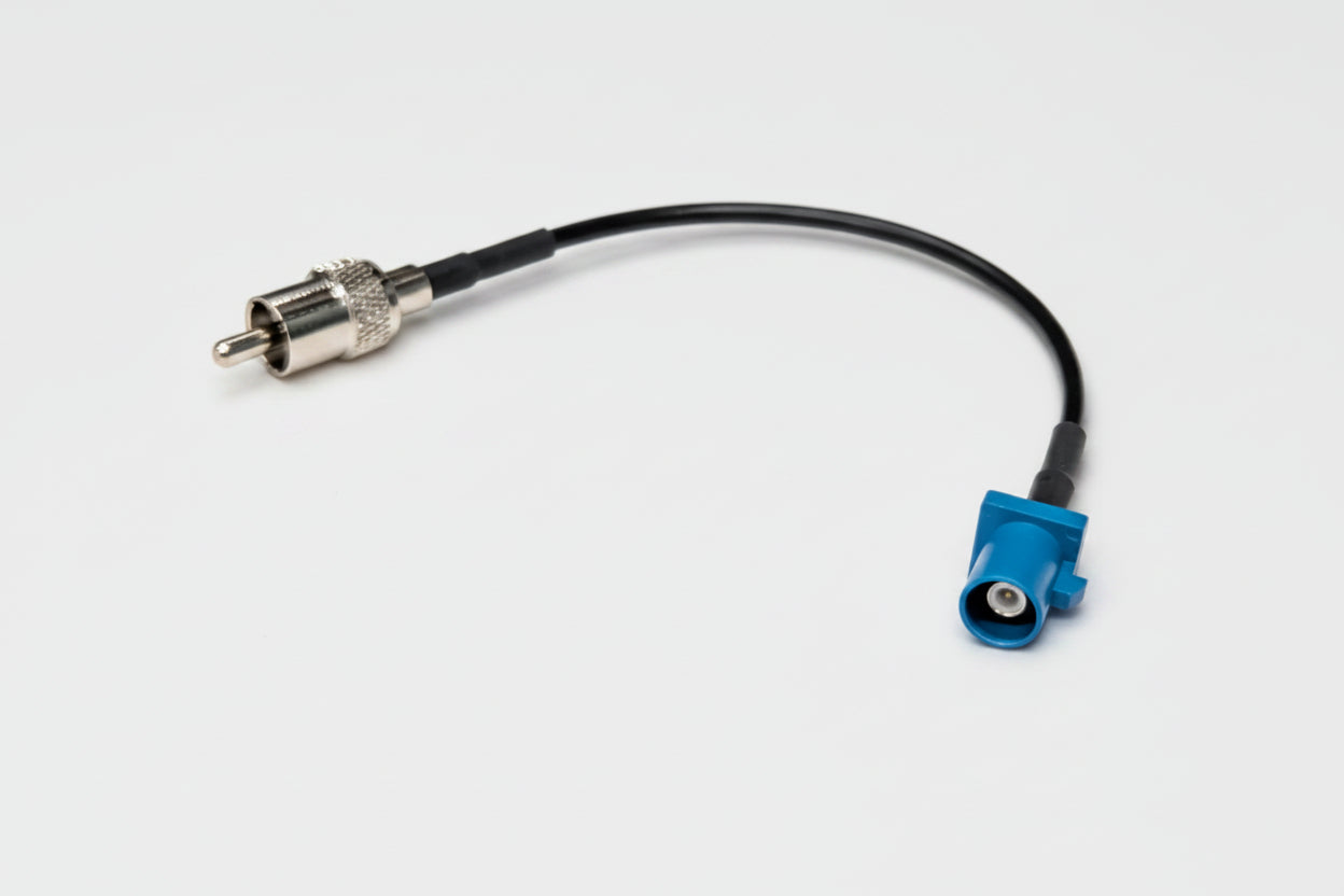 Reverse Camera Adapter, Male RCA to Male Fakra